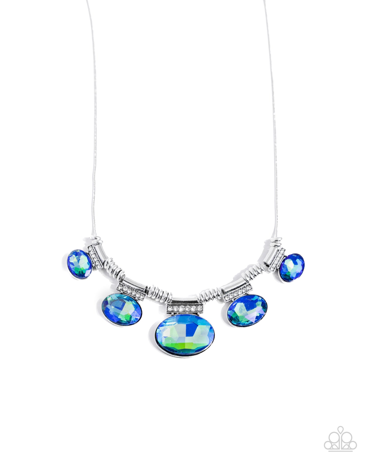 Paparazzi Accessories-Socialite Status Green Snake Chain Necklace Set