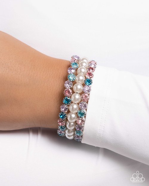 Paparazzi Accessories-Grandiose Glitz White Pearls Glassy Gem Bracelet