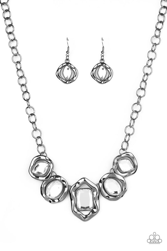 Paparazzi Accessories-Celebrity Catwalk Black Necklace Set