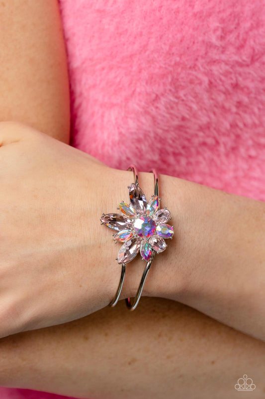 Paparazzi Accessories-Chic Corsage Multi Pink LOTP Floral Bracelet