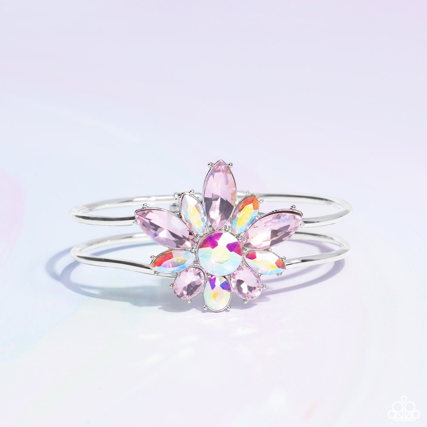 Paparazzi Accessories-Chic Corsage Multi Pink LOTP Floral Bracelet