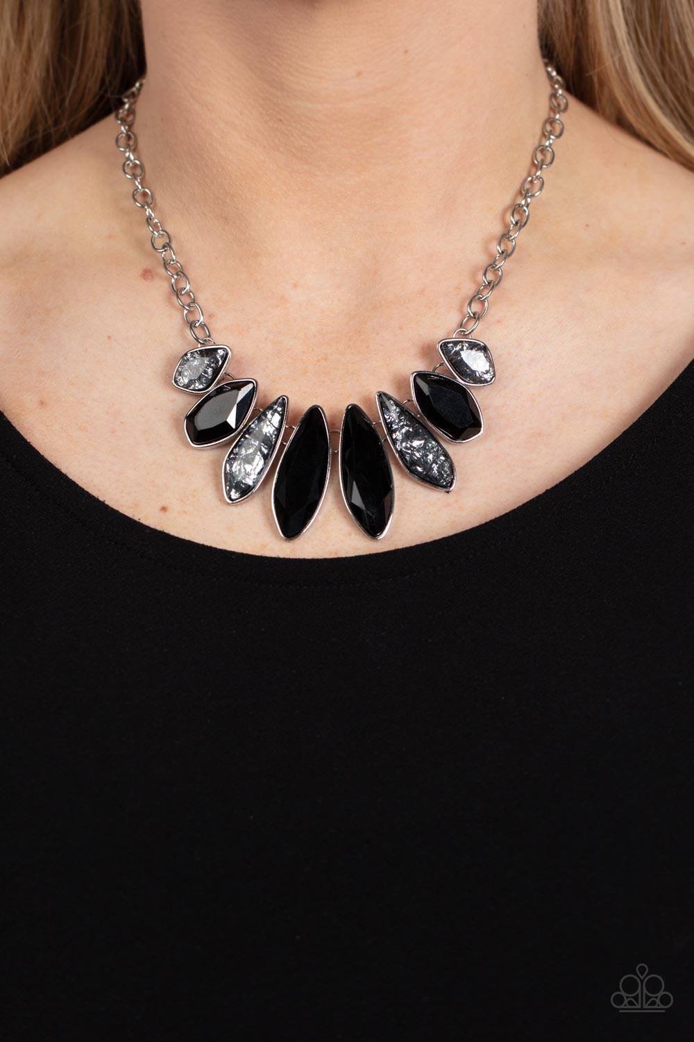 Paparazzi Accessories-Crystallized Couture Black Shimmery Necklace Set