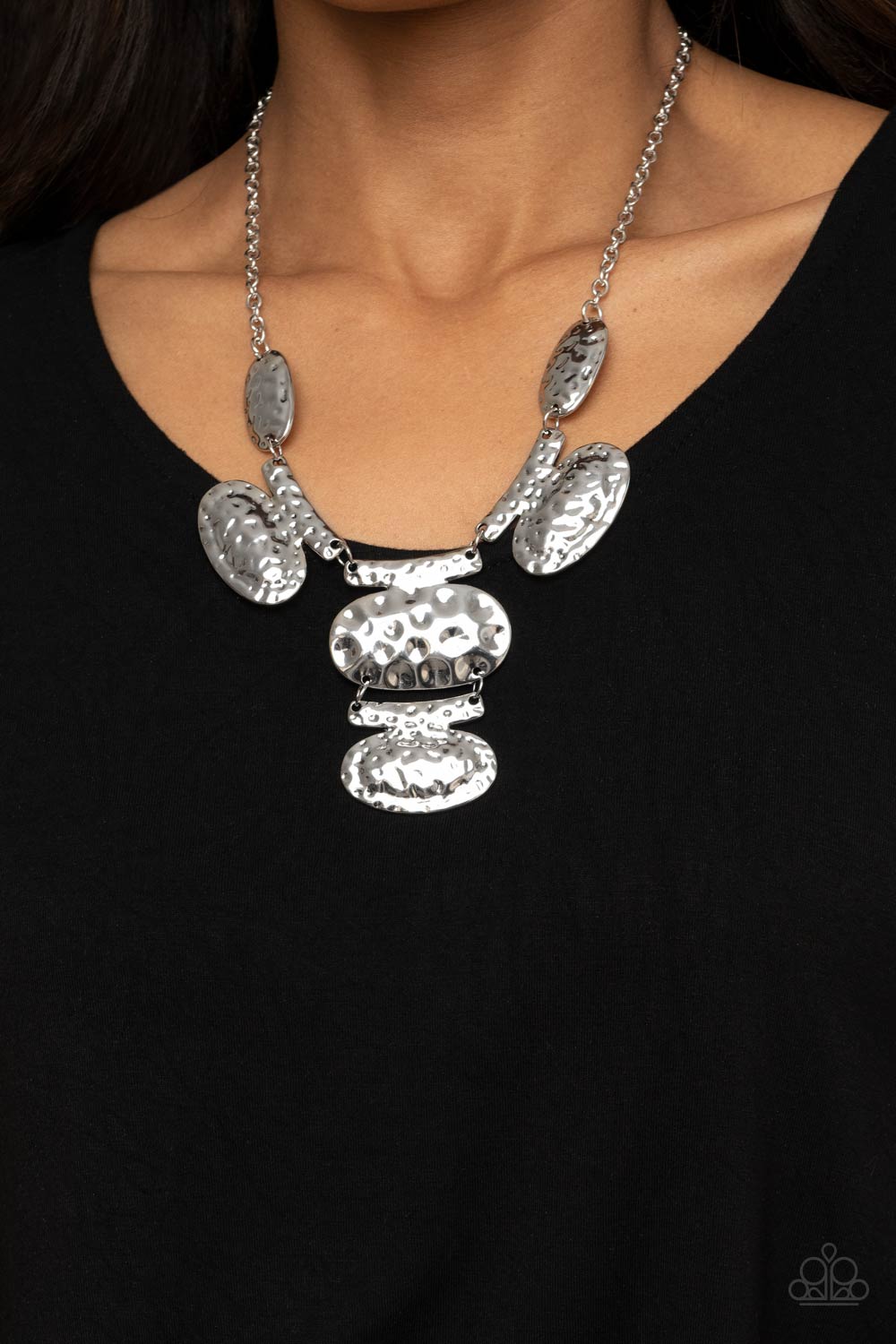 Paparazzi Accessories-Gallery Relic Silver Oval Plates Necklace Set