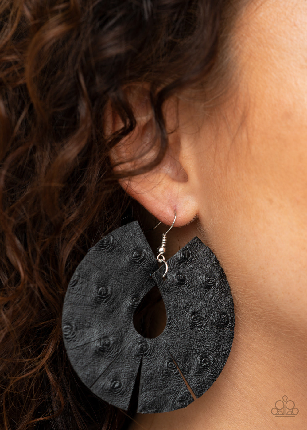 Paparazzi Accessories-Palm Islands Black Earrings