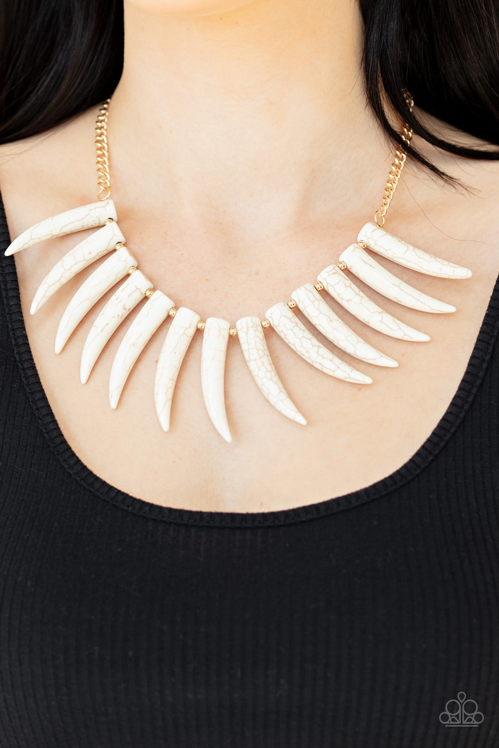 Paparazzi Accessories-Tusk Tundra White Necklace Set