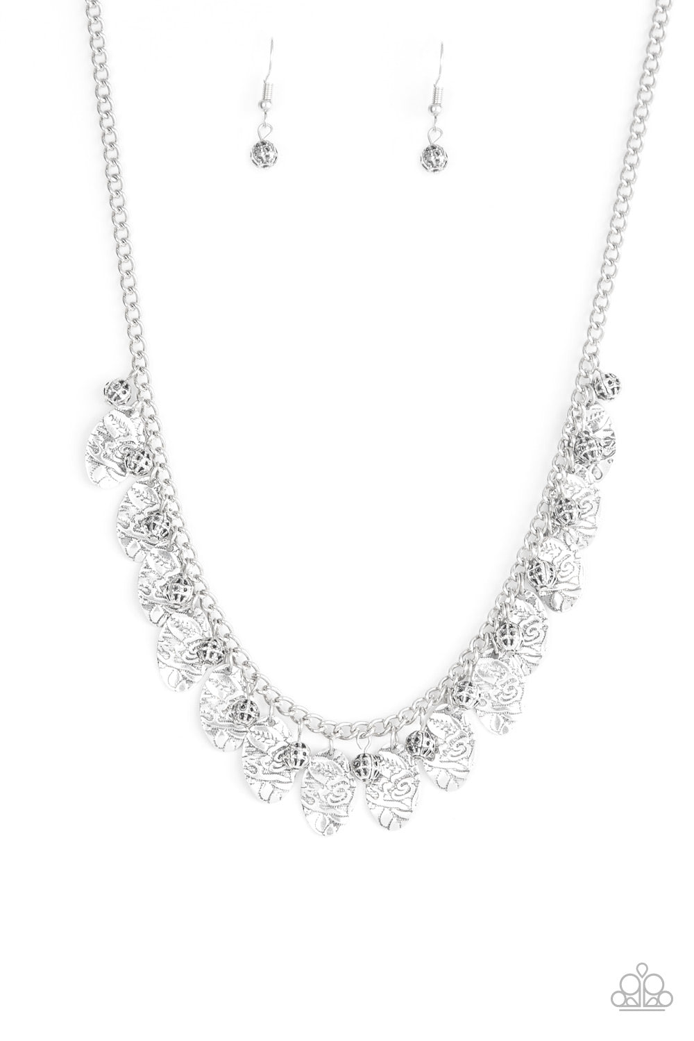 Paparazzi Accessories-Vintage Gardens Silver Necklace Set