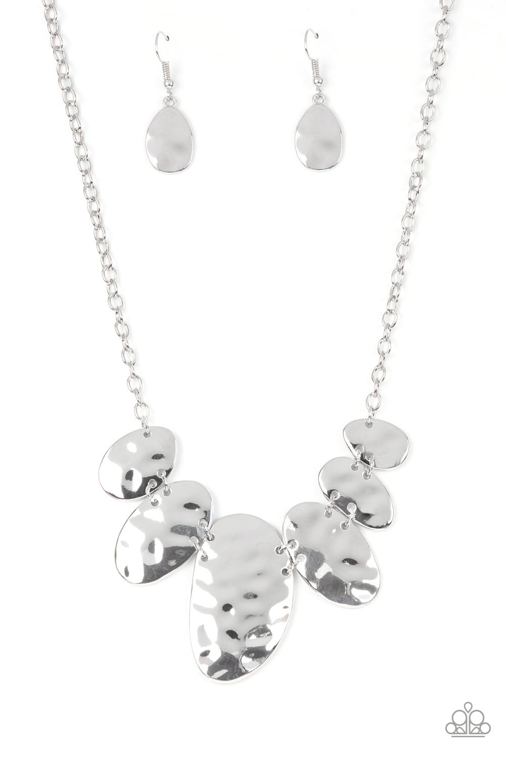 Paparazzi Accessories-Cave Crawl Silver Hammered Oval Necklace Set