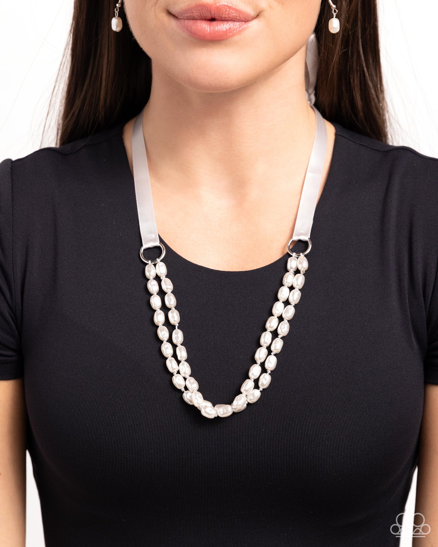 Paparazzi Accessories-Honorable Haute Silver Ribbon Necklace Set