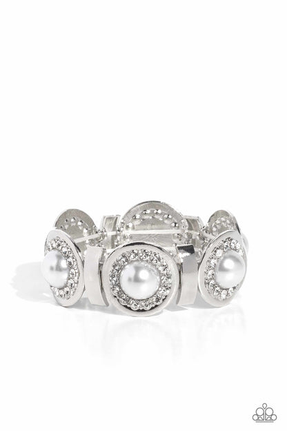 Paparazzi Accessories-Summer Serenade White Oversize Pearl LOTP Bracelet