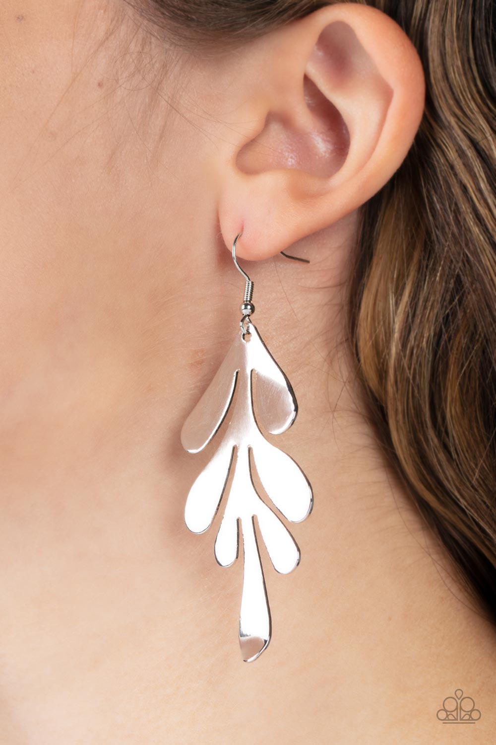 Paparazzi Accessories-A FROND Farewell Silver Flashy Leaf Earrings