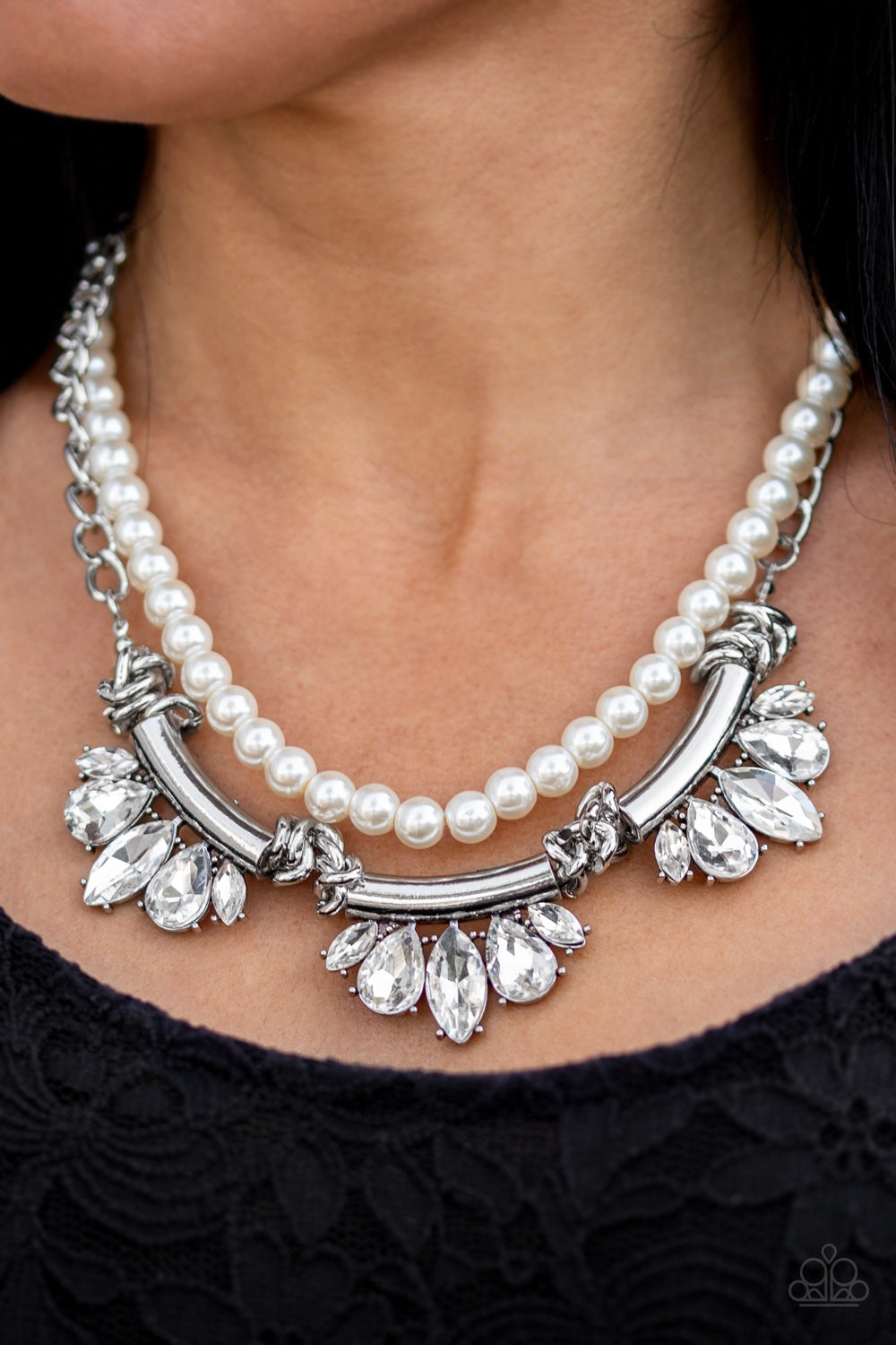 Paparazzi Accessories-Bow Before The Queen White Rhinestone Necklace Set