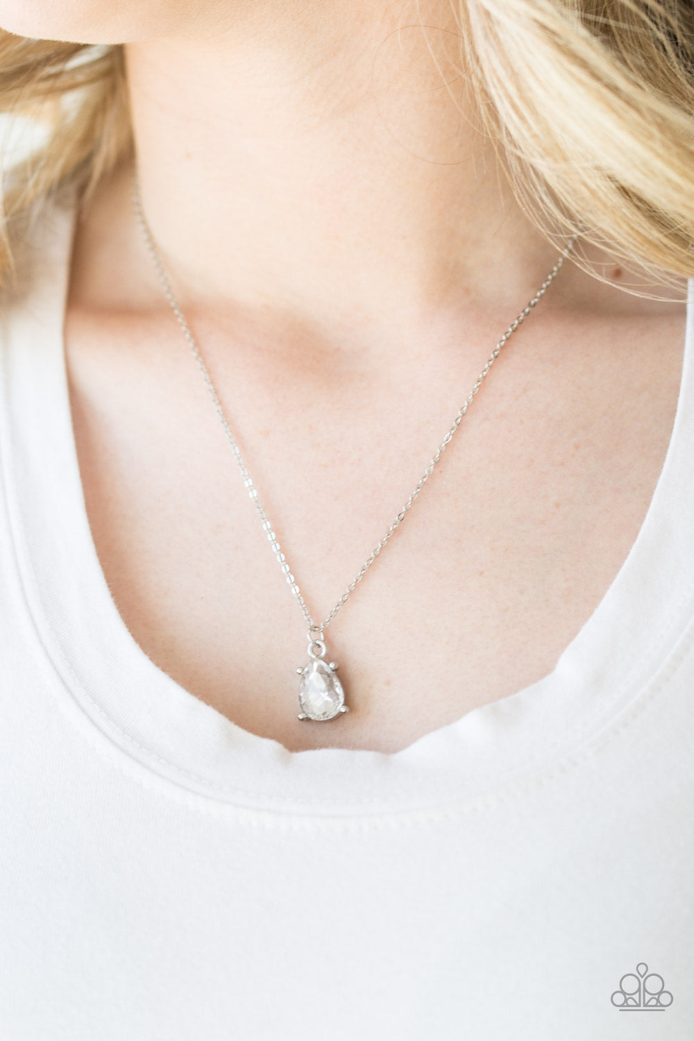 Paparazzi Accessories-Classy Classicist White Glittery Gem Necklace Set