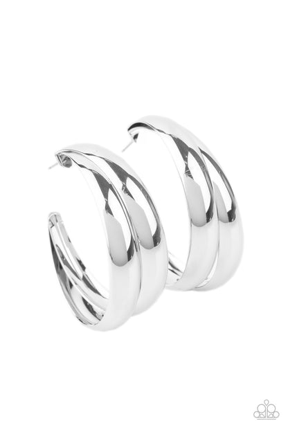 Paparazzi Accessories-Colossal Curves Silver Earrings