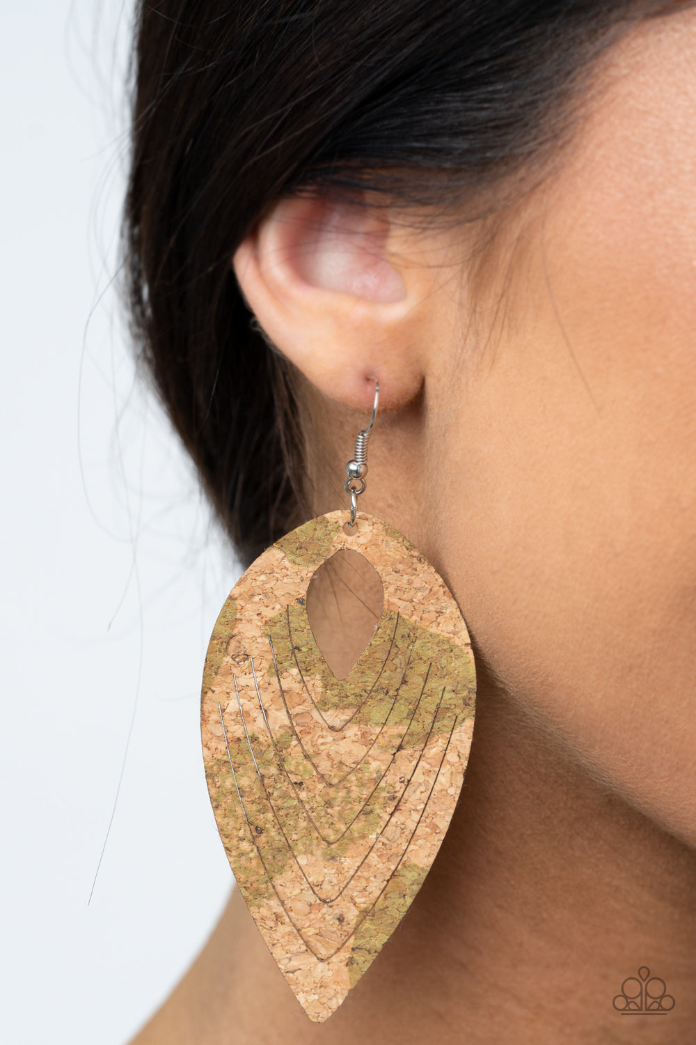 Paparazzi Accessories-Cork Cabana Green Earrings