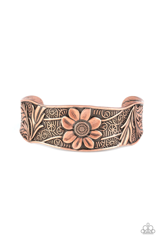 Paparazzi Accessories-Daisy Paradise Copper Bracelet
