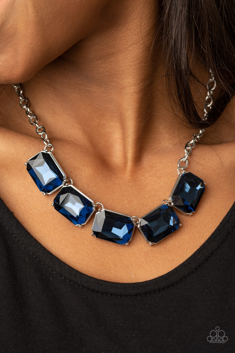 Paparazzi Accessories-Deep Freeze Diva Blue Necklace Set