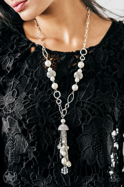 Paparazzi Accessories-Designated Diva White Necklace Set