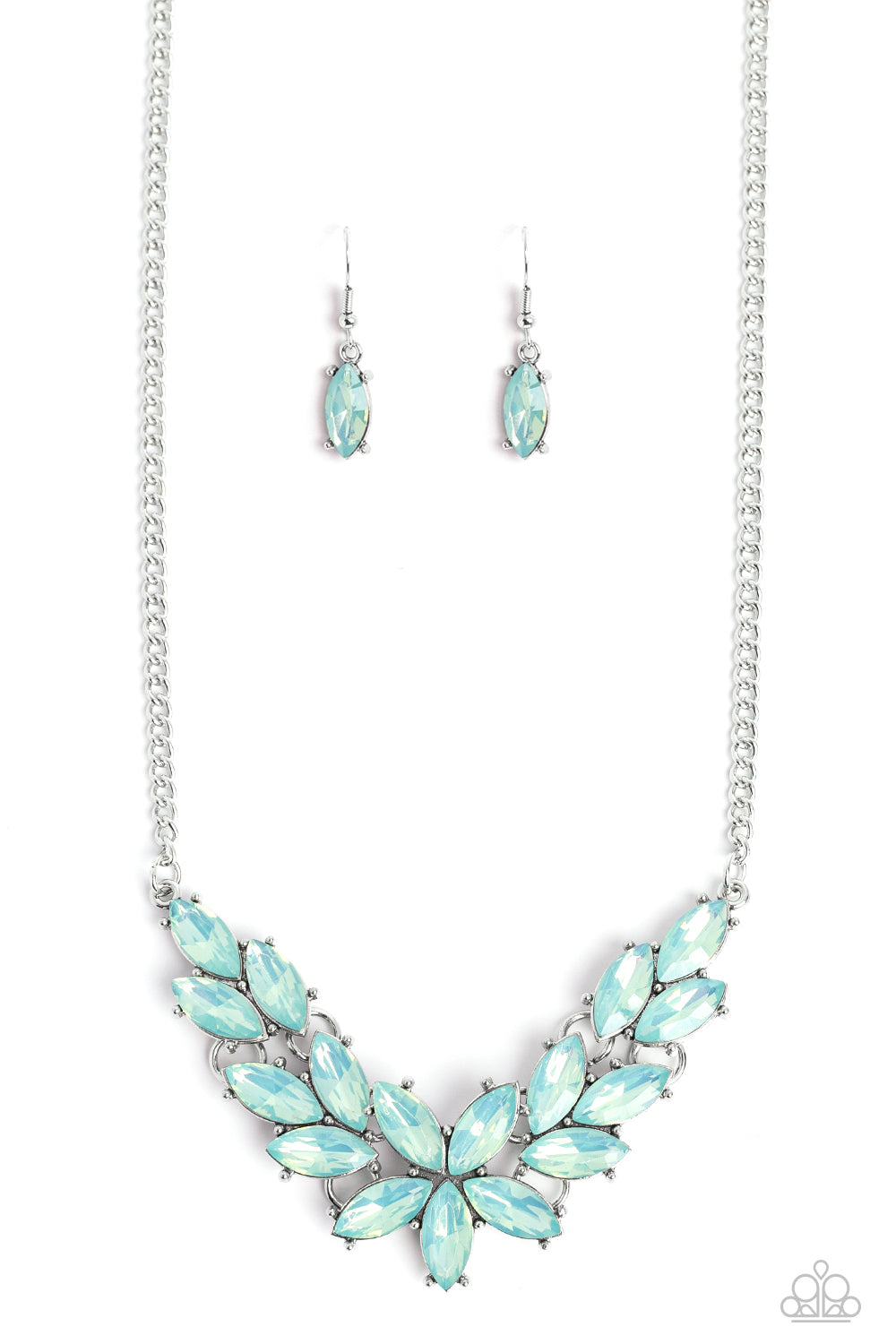 Paparazzi Accessories-Ethereal Efflorescence Green Marquise Necklace Set