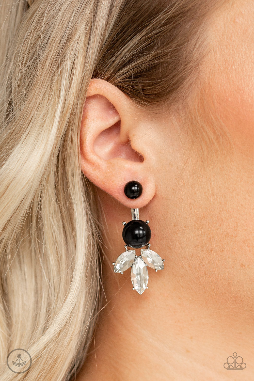 Paparazzi Accessories-Extra Elite Black Solitaire Earrings