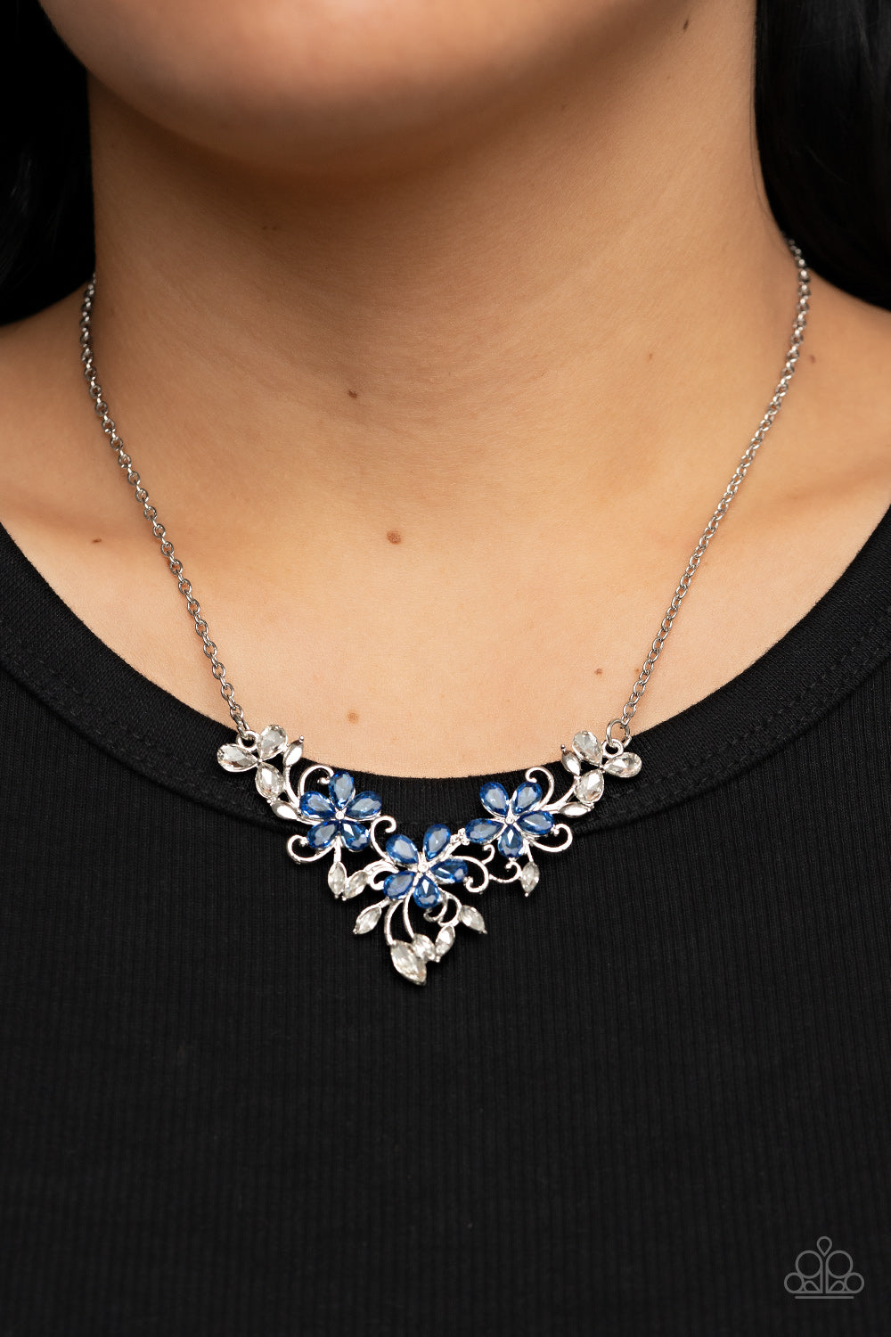 Paparazzi Accessories-Floral Fashion Show Blue Twinkly Flower Necklace Set
