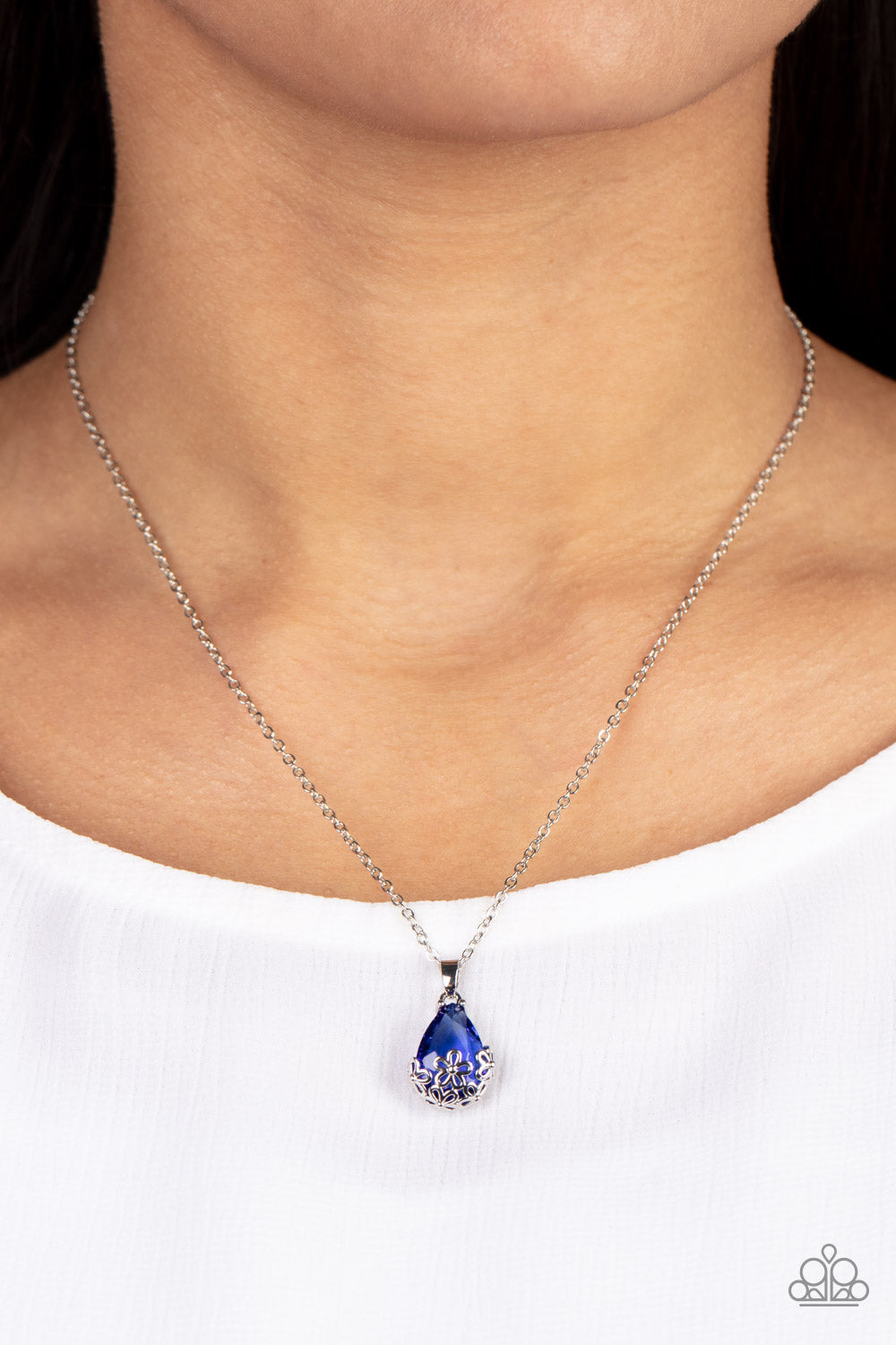 Paparazzi Accessories-Blue Dainty Sparkly Teardrop Necklace Set