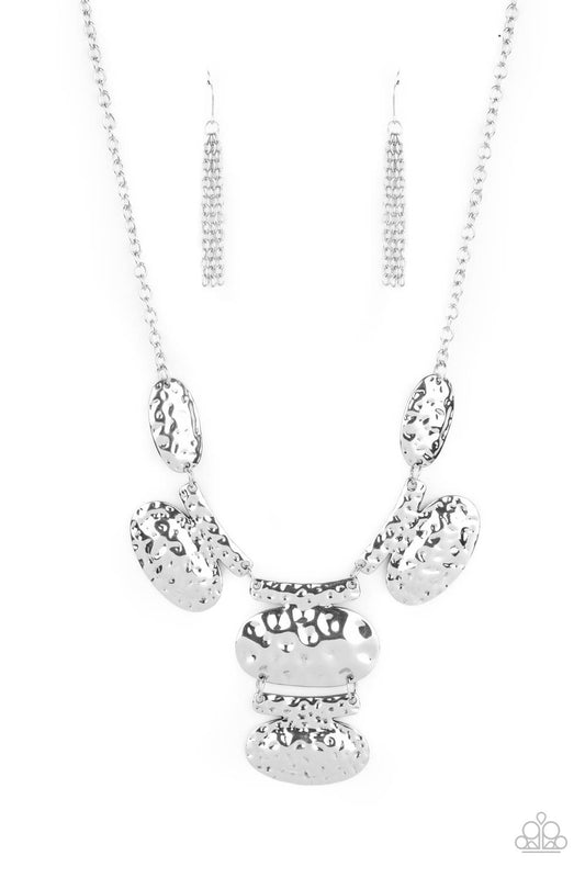 Paparazzi Accessories-Gallery Relic Silver Oval Plates Necklace Set