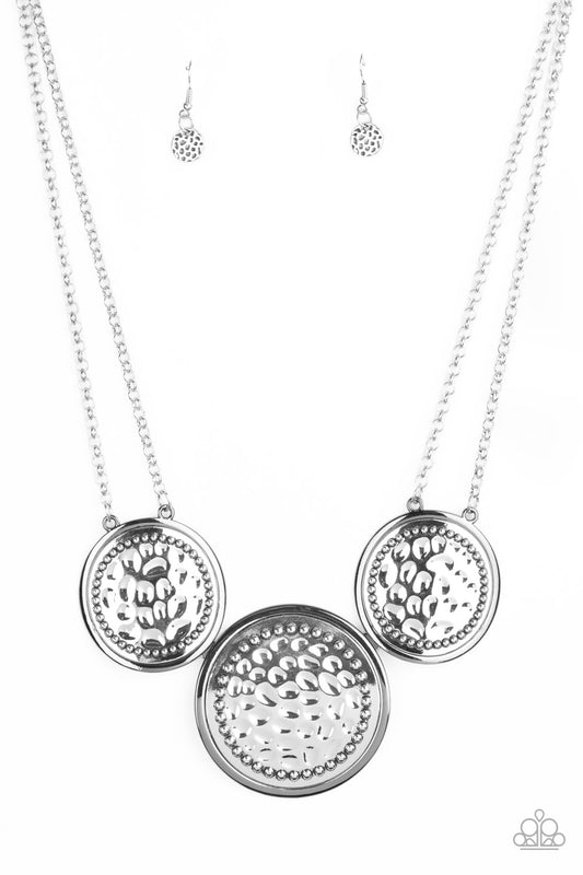 Paparazzi Accessories-Gladiator Glam Black Necklace Set