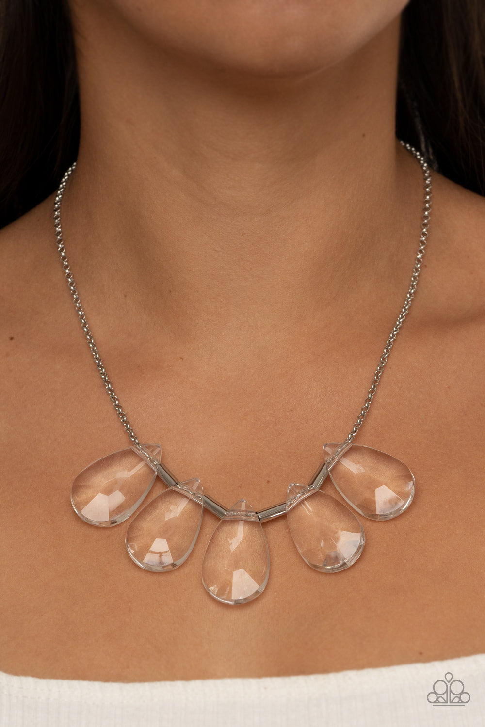 Paparazzi Accessories-HEIR It Out White Necklace Set