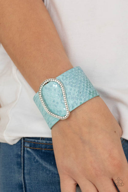 Paparazzi Accessories-HISS-tory In The Making Blue White Rhinestone Snap Bracelet