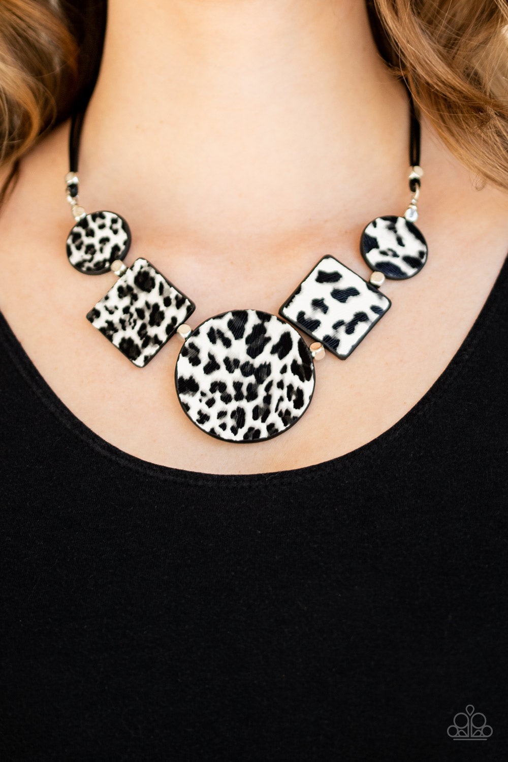 Paparazzi Accessories-Here Kitty Kitty White Cheetah Print Necklace Set