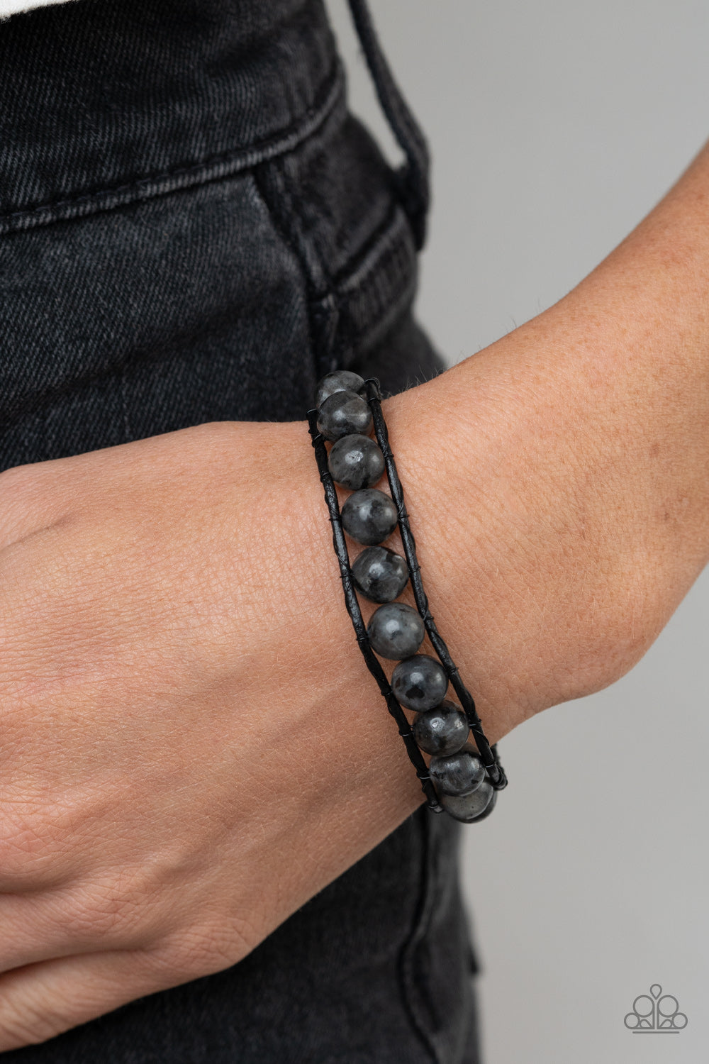 Paparazzi  Accessories-Homespun Stones Black Silver Star Bracelet