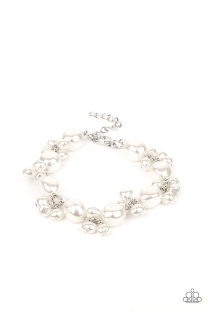 Paparazzi Accessories-Imperfectly Perfect White Pearly Bracelet
