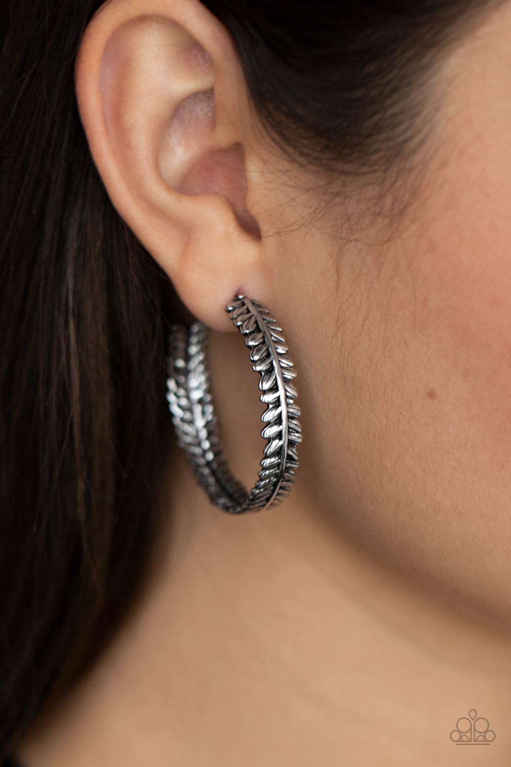 Paparazzi Accessories-Laurel Gardens Silver Leafy Hoop Earrings