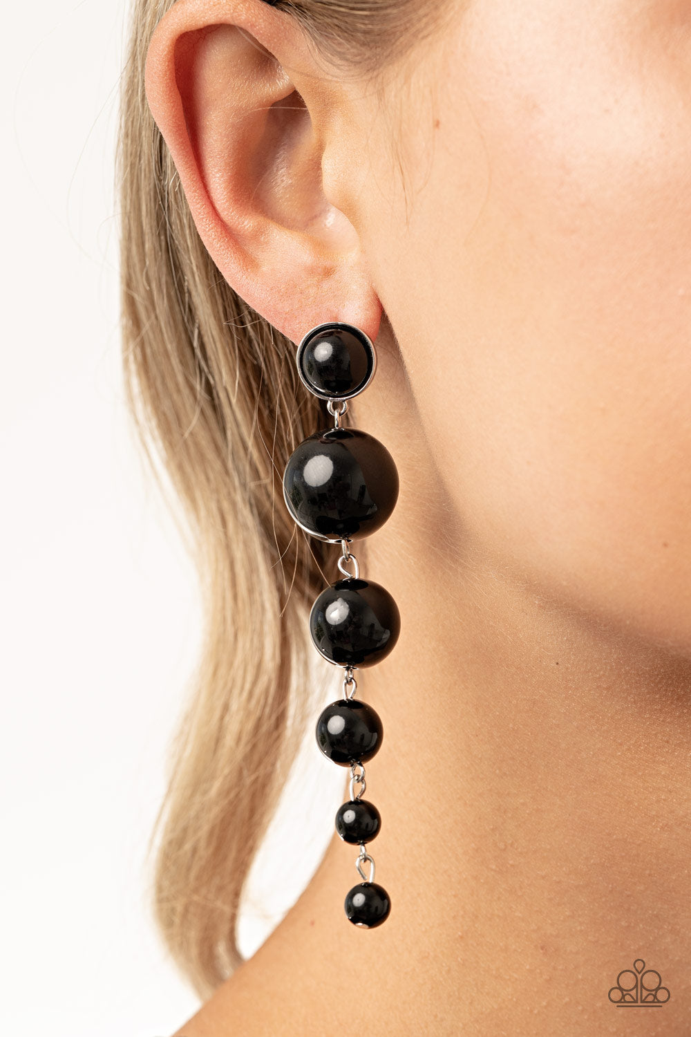 Paparazzi Accessories-Living a Wealthy Lifestyle Black Earrings