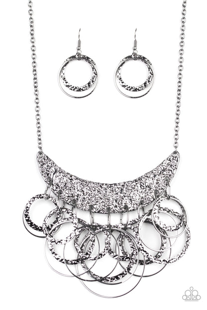 Paparazzi Accessories-Metro Eclipse Black Necklace Set