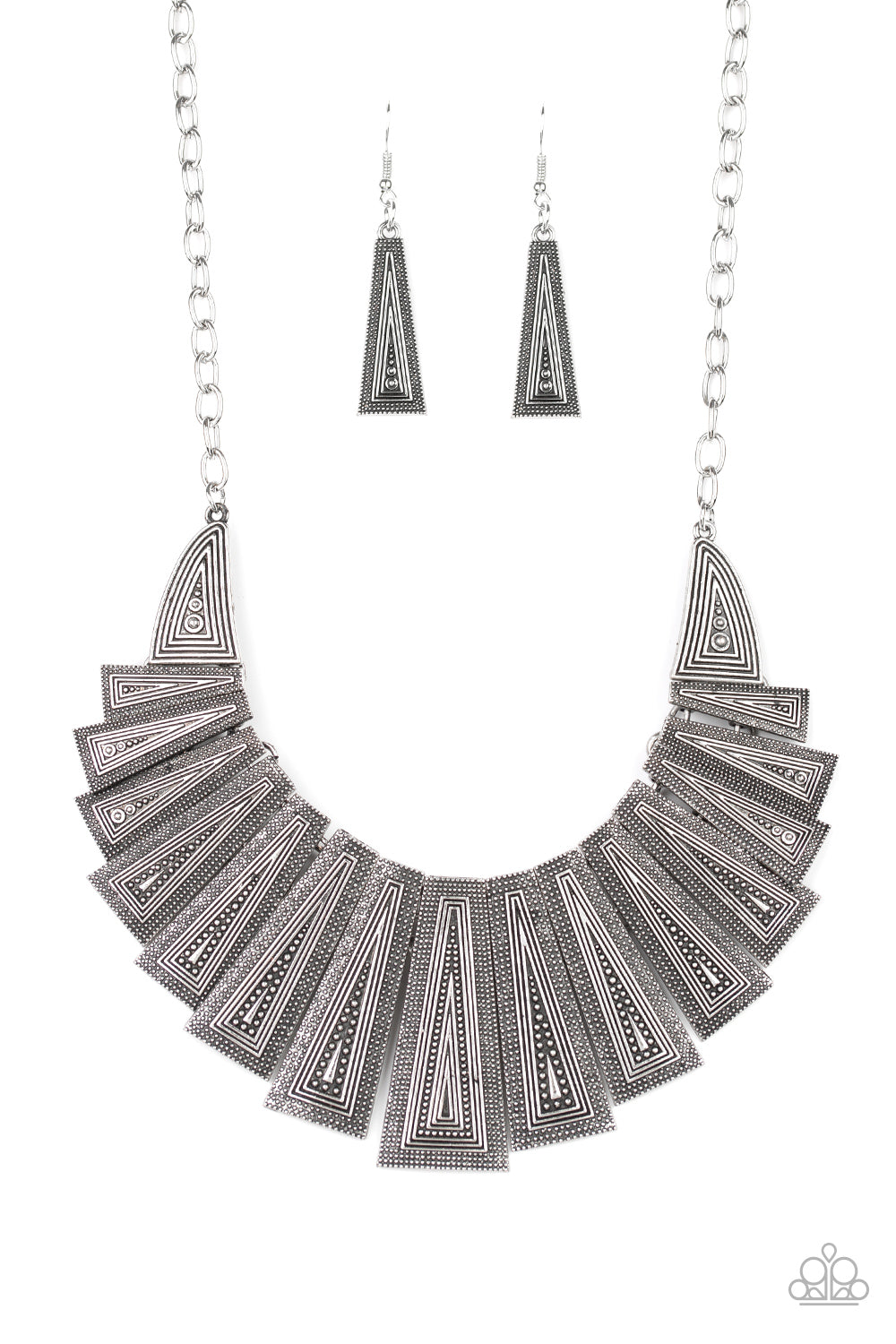 Paparazzi Accessories-Metro Mane Silver Necklace Set
