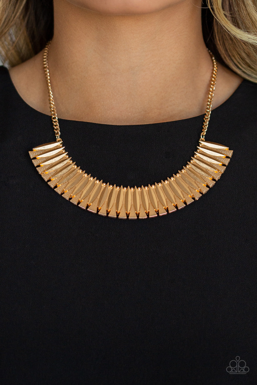 Paparazzi Accessories-My Main MANE Gold Sleek Geometric Necklace Set