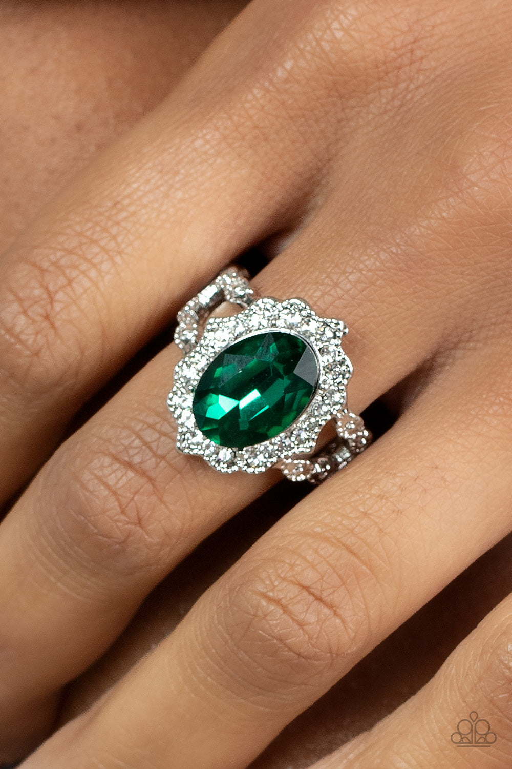 Paparazzi Accessories-Oval Office Opulence Oversized Green Gem Ring