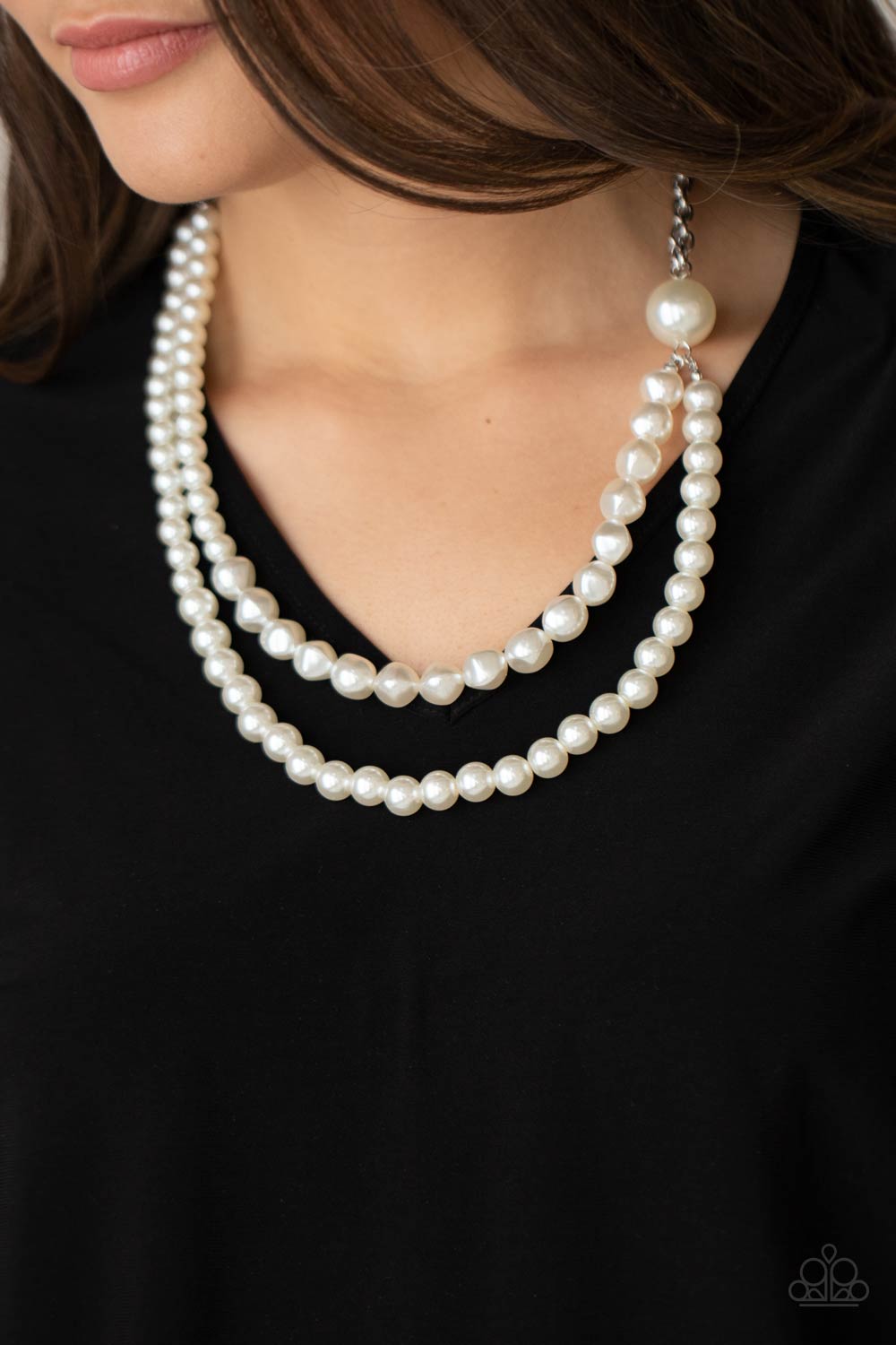 Paparazzi Accessories-Remarkable Radiance White Classic Pearl Necklace Set