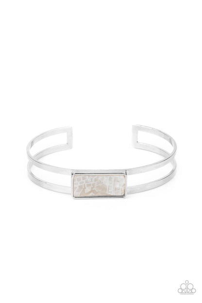 Paparazzi Accessories Remarkably Cute and Resolute White Shell Acrylic Bracelet