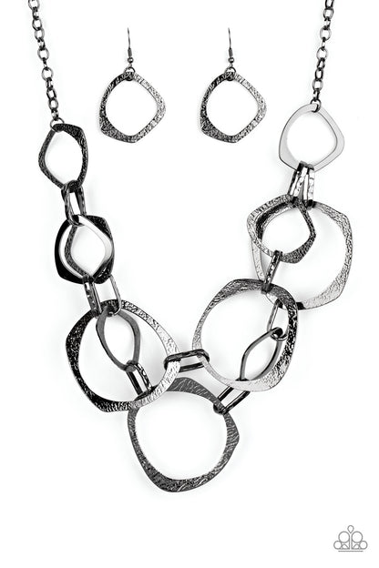 Paparazzi Accessories-Salvage Yard Black Necklace Set