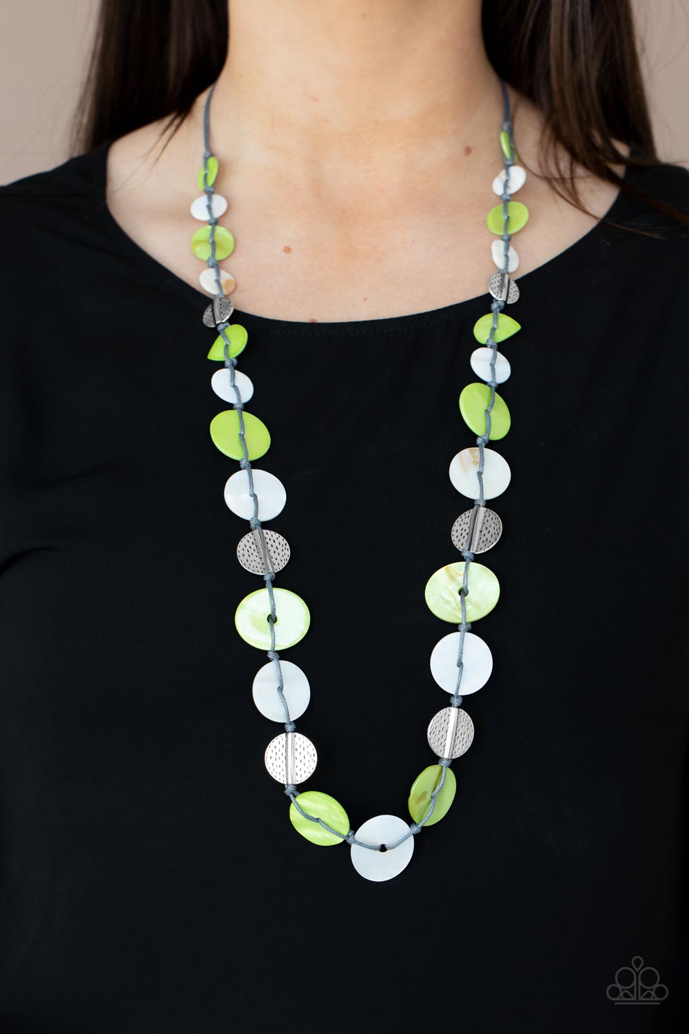 Paparazzi Accessories-Seashore Spa Green Silver Discs Necklace Set