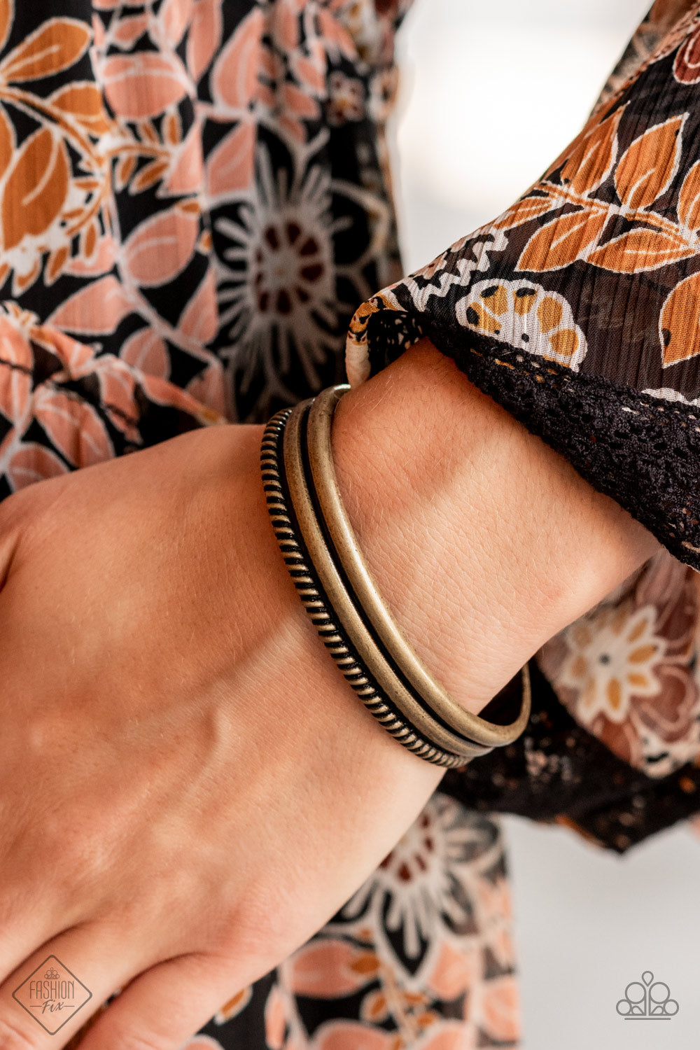 Paparazzi Accessories-November's Fashion Fix Simply Santa Fe Complete Blend