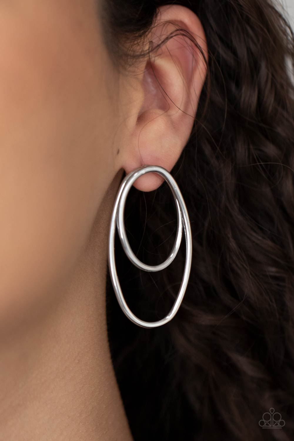 Paparazzi Accessories-So OVAL-Dramatic Silver Wire Earrings