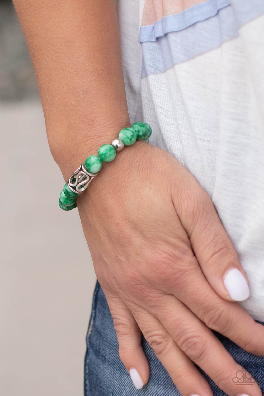 Paparazzi Accessories-Soothes The Soul Green Ornate Silver Bracelet