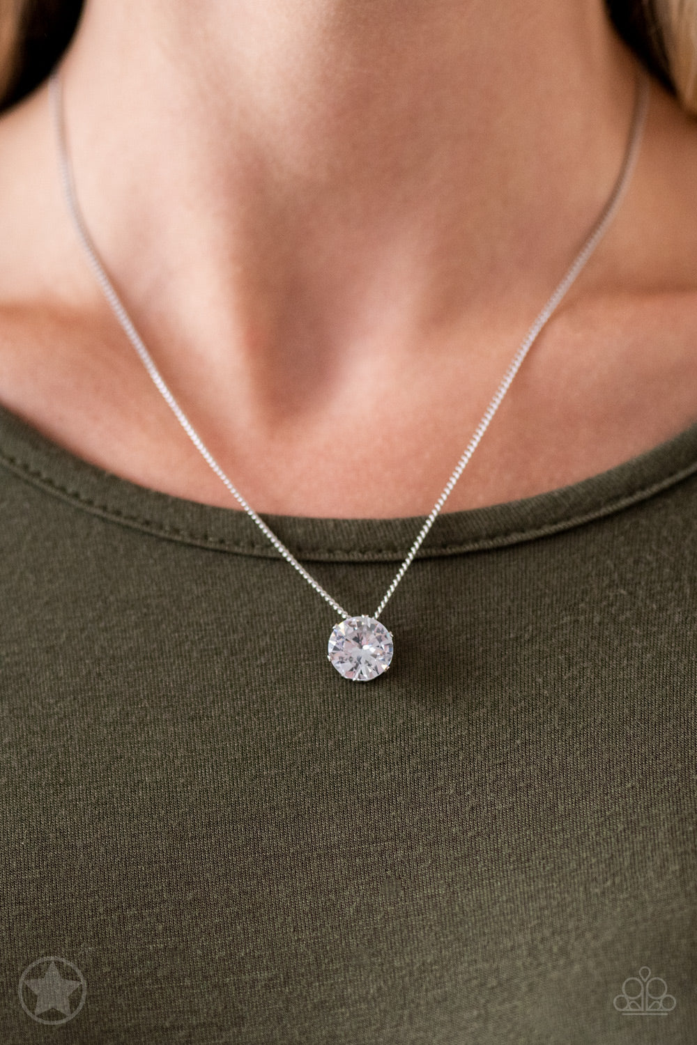 Paparazzi Accessories-What A Gem White Rhinestone Necklace Set